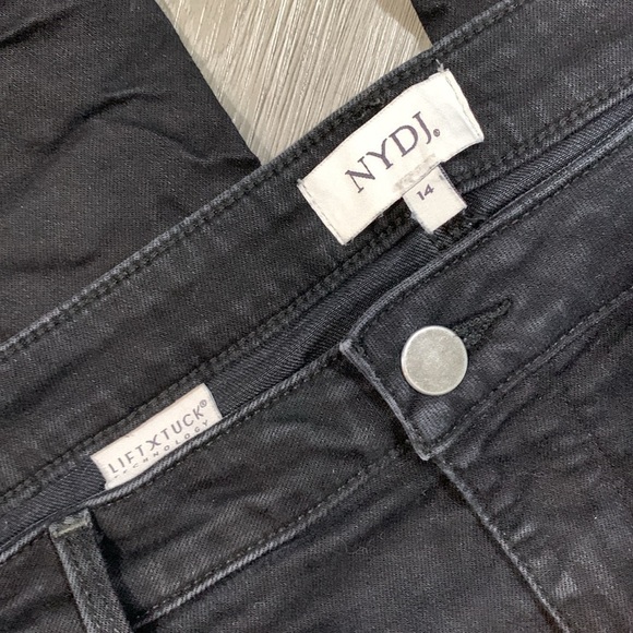 NYDJ Black Stretch Straight Leg Lift Tuck a technology Jeans size 14 - Picture 6 of 10